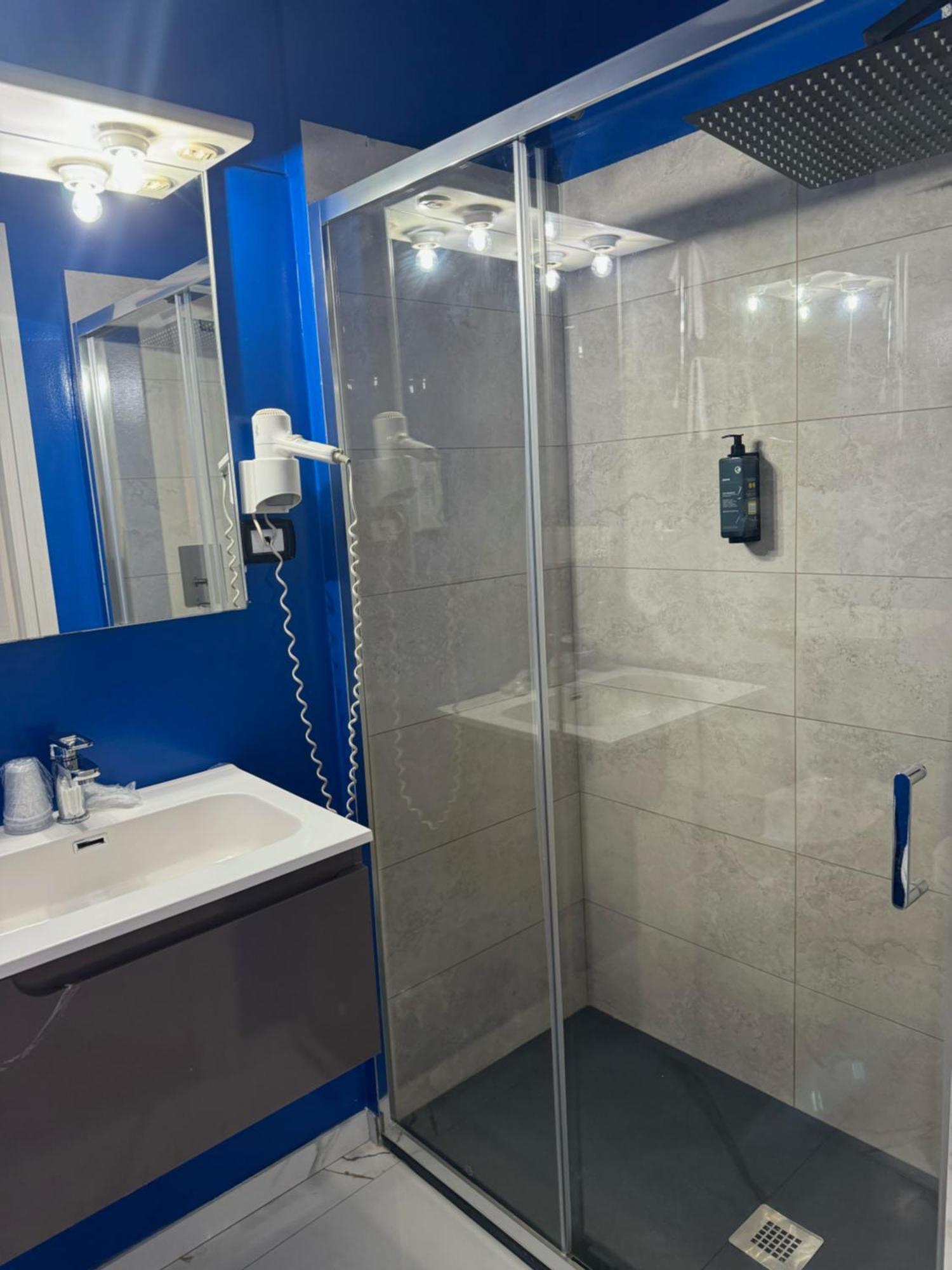 Hotel Veronese Генуя Екстер'єр фото